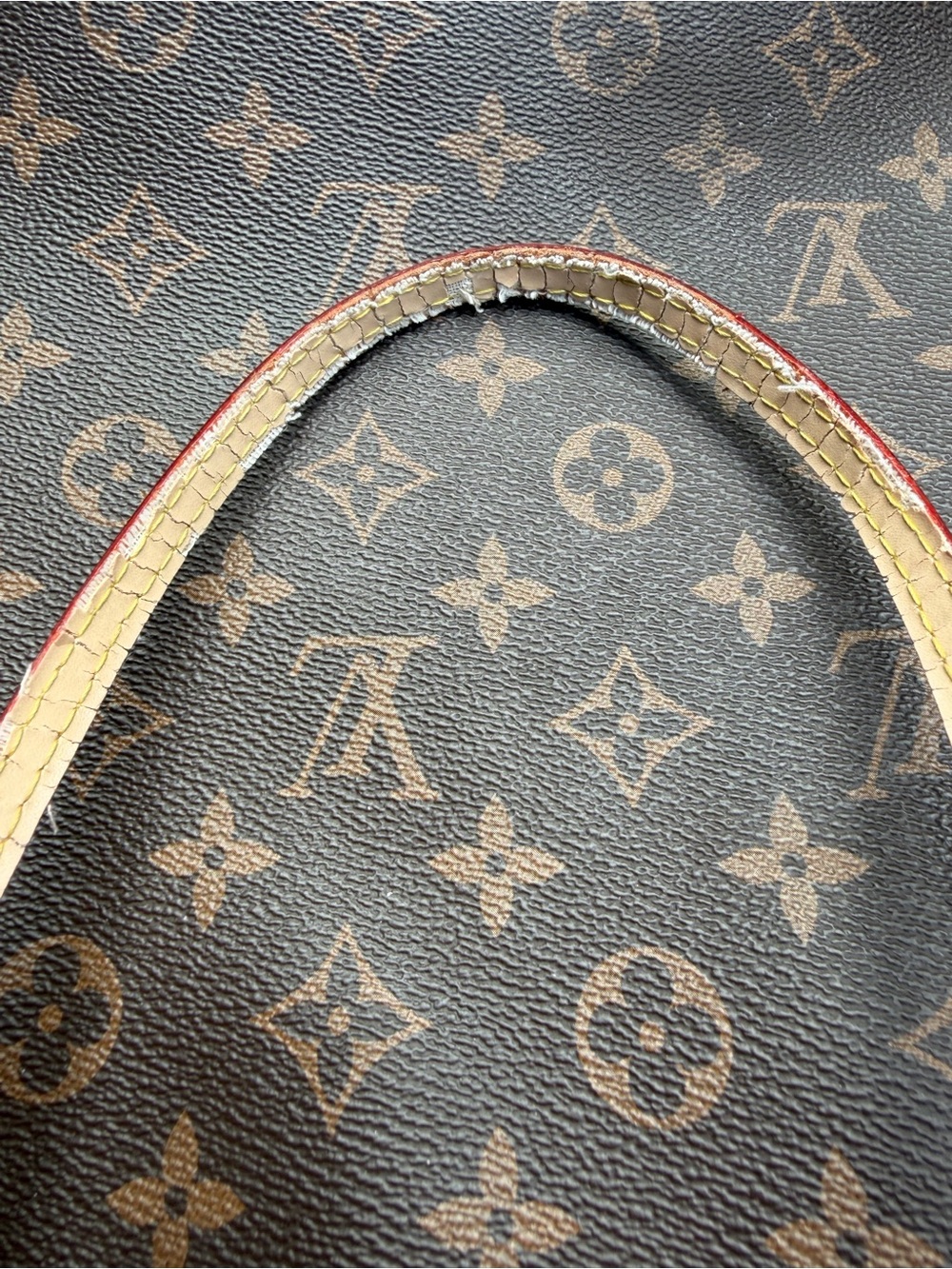 Louis Vuitton Monogram Canvas Tote with Vachetta Trim 
Neverful GM size - Picture 9 of 16